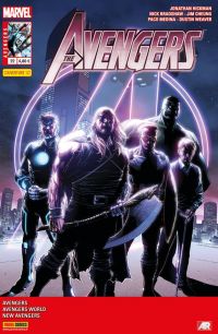 The Avengers (revue) – V 4, T22 : Les trois Avengers (0), comics chez Panini Comics de Hickman, Ewing, Spencer, Checchetto, Schiti, Keown, Medina, Cheung, Weaver, Bradshaw, Larroca, Mounts, Mossa, Keith, Curiel, Martin jr